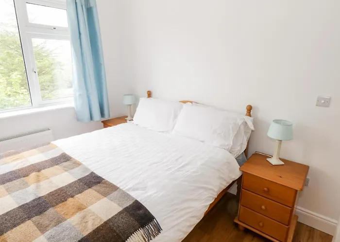 Rainbows End * Clifden